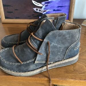 Born Gray Kids Boots with Brown Laces